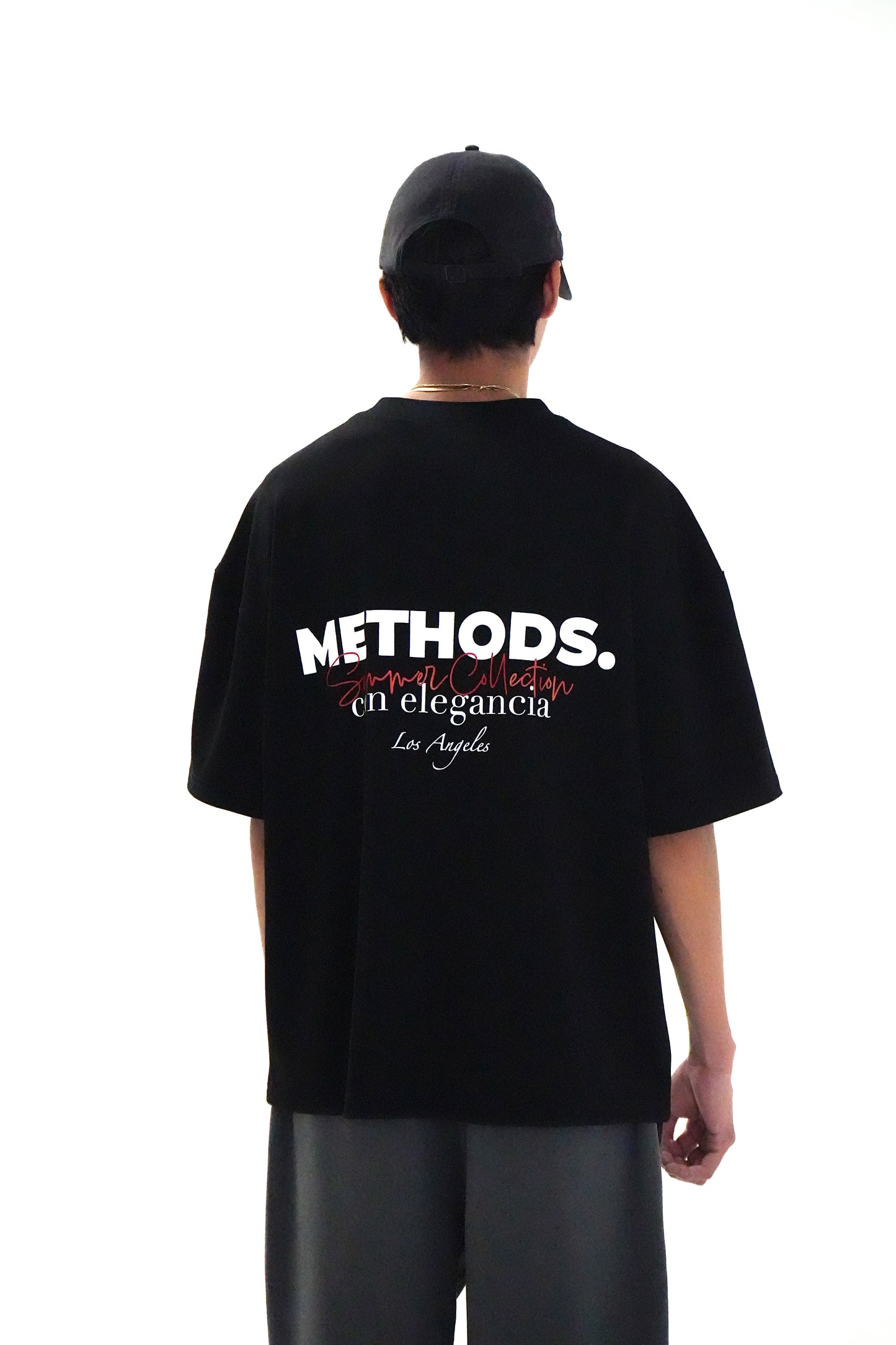 Black Con Elegancia T-Shirt